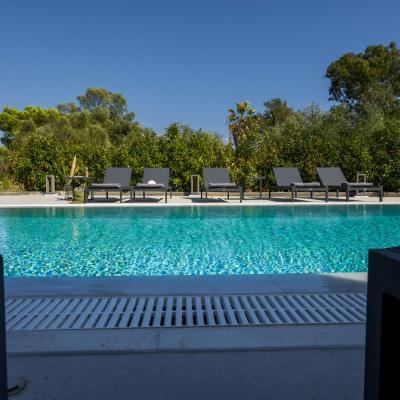 Akrotiri Suites Pool
